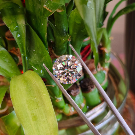 Moissanite Round Cut